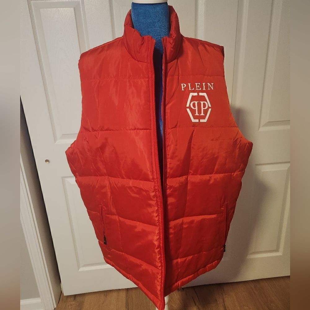 Women's Vest New SIZE XL red color.